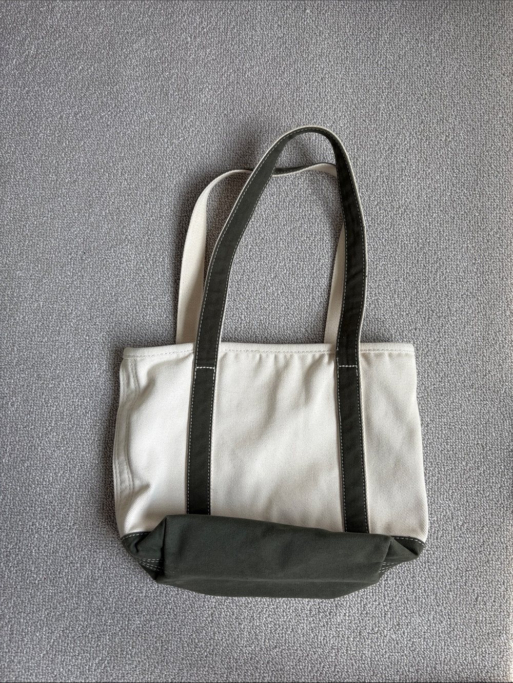 Lands’ End Medium Zip Top Tote - Picture 6 of 7